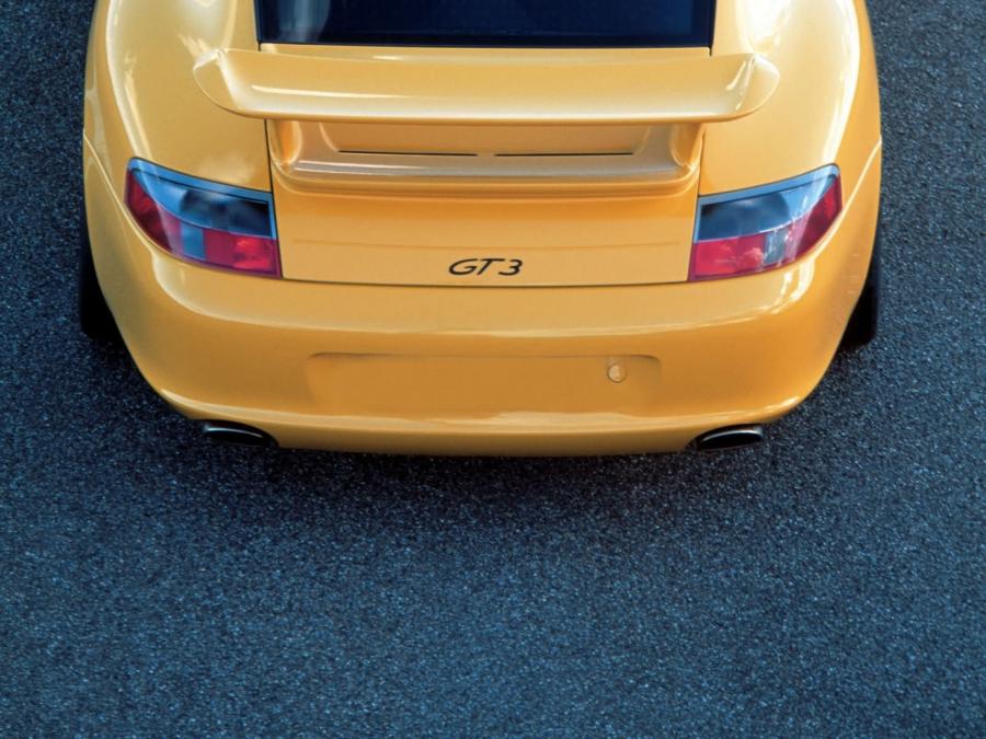  Porsche 911 GT3 2003 года  (фото 20 из 33)